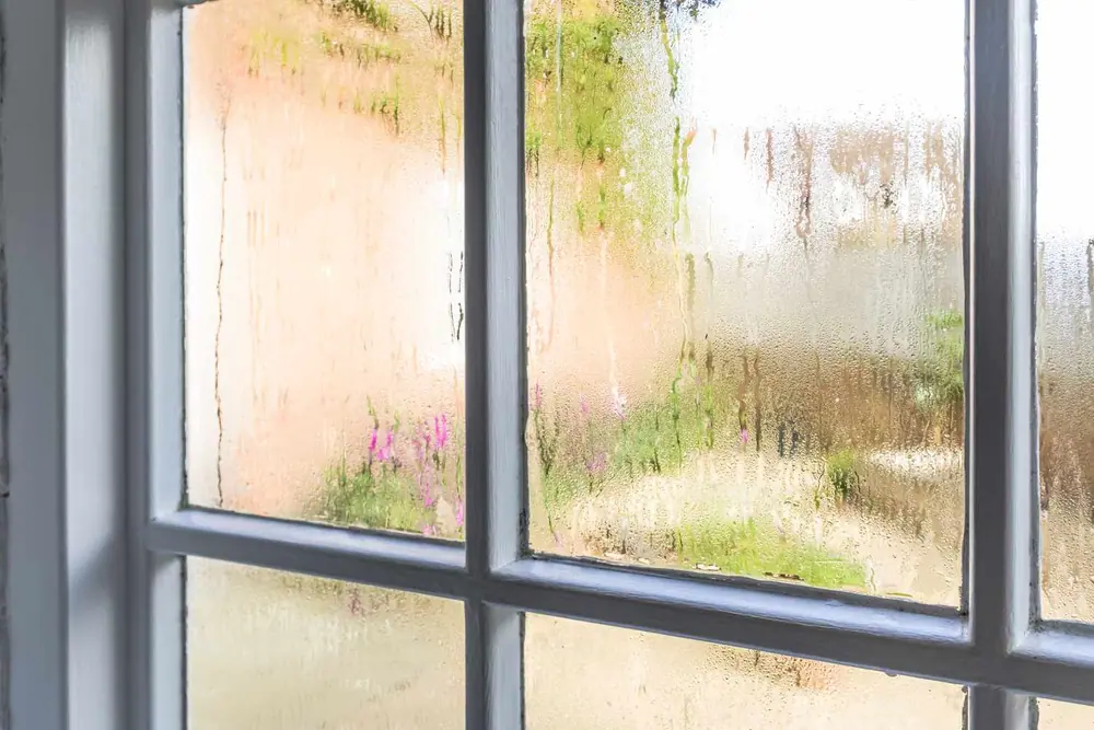 how does a humidity sensor work